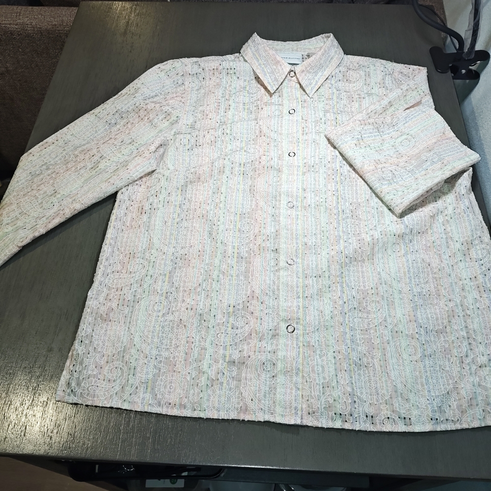 Alfred Dunner Woman's Lace Multicolor Button Down Top In Size 14
